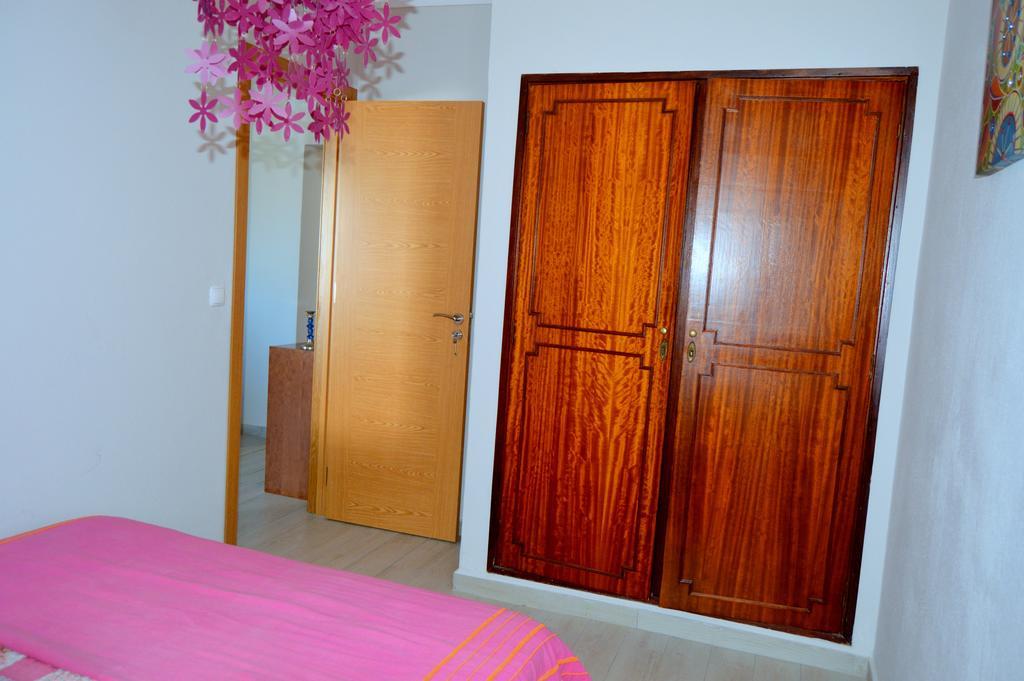 Apartamento Glamour Apartment Manta Rota Bilik gambar